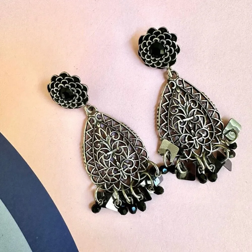 Chico’s   silver tone teardrop  black  drop earrings